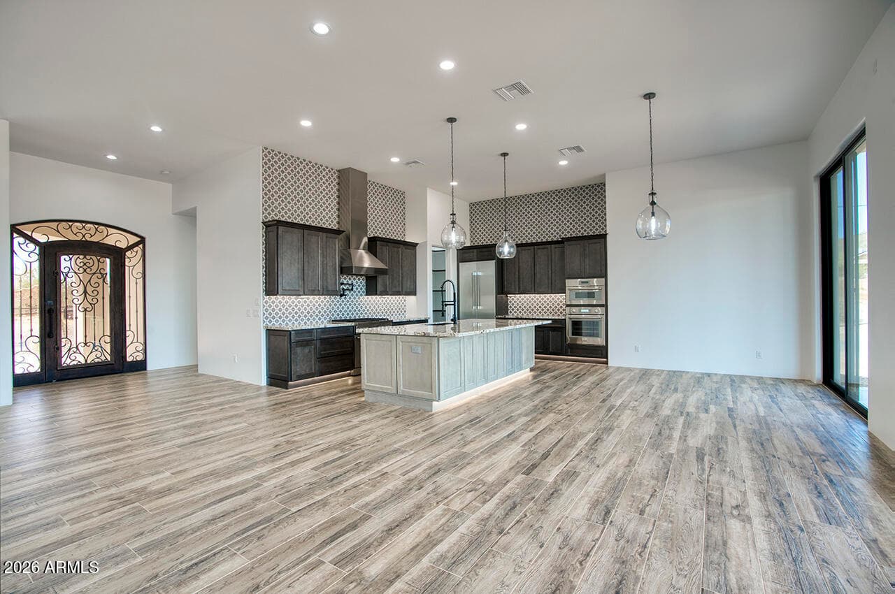 37433 N 15th Avenue, Phoenix, AZ 85086 — photo 5 of 34