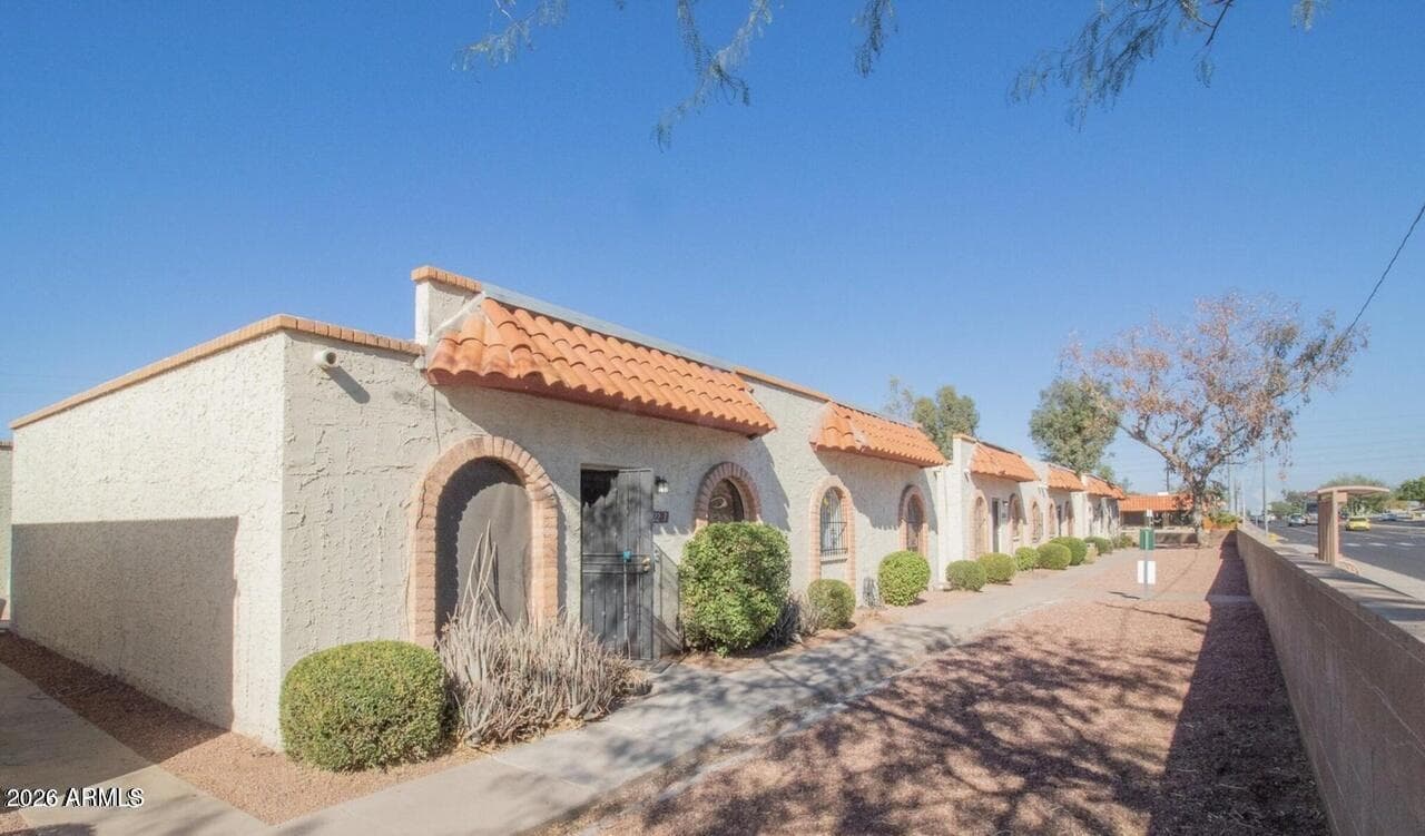 9222 N 35th Avenue 3, Phoenix, AZ 85051 — photo 1 of 19