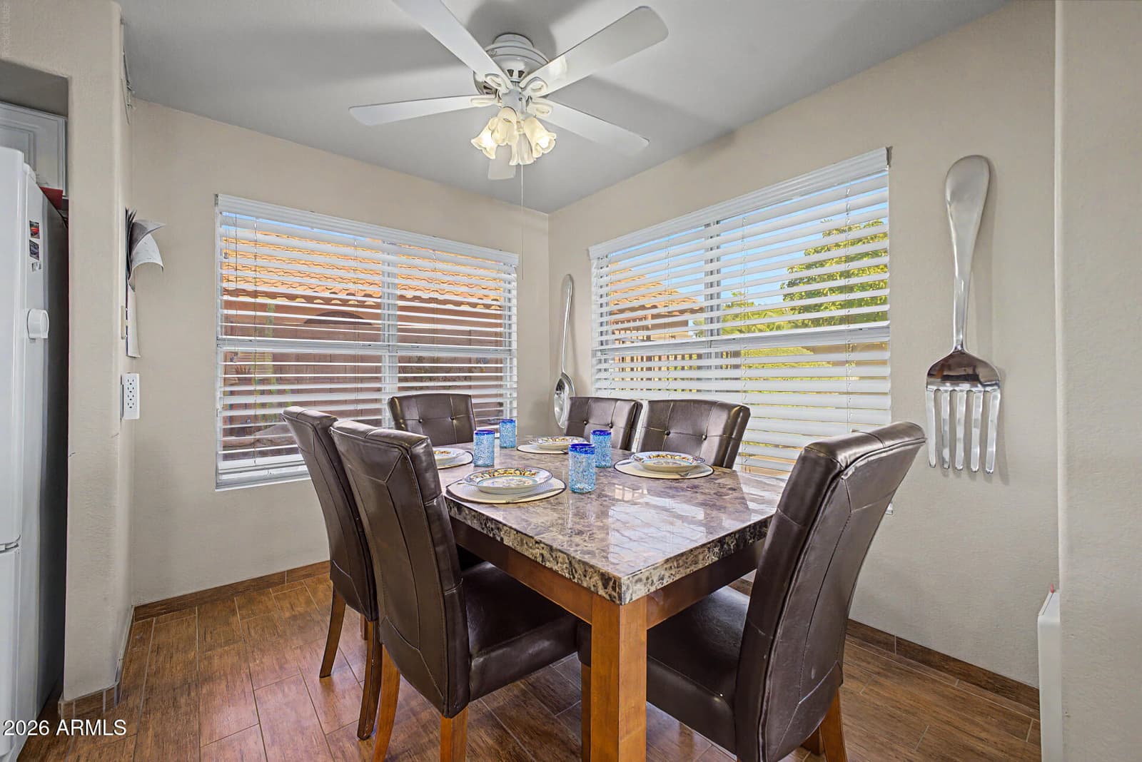 2211 E Williams Drive E, Phoenix, AZ 85024 — photo 10 of 47