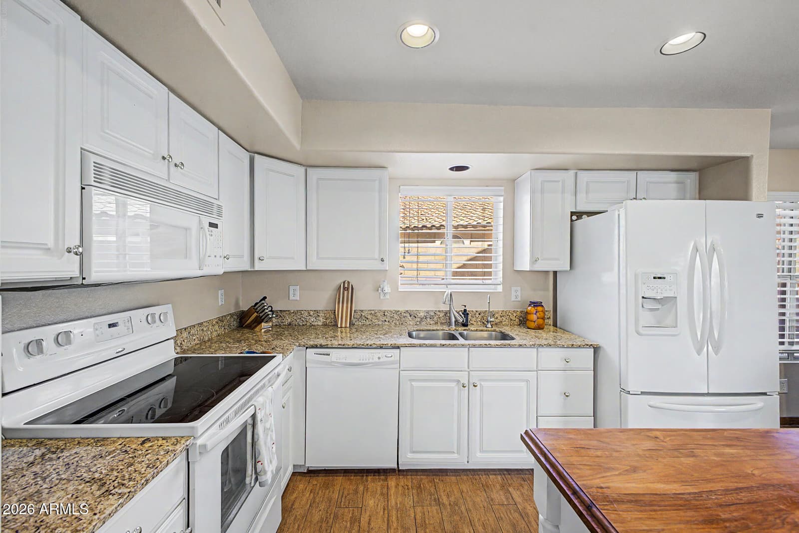 2211 E Williams Drive E, Phoenix, AZ 85024 — photo 13 of 47