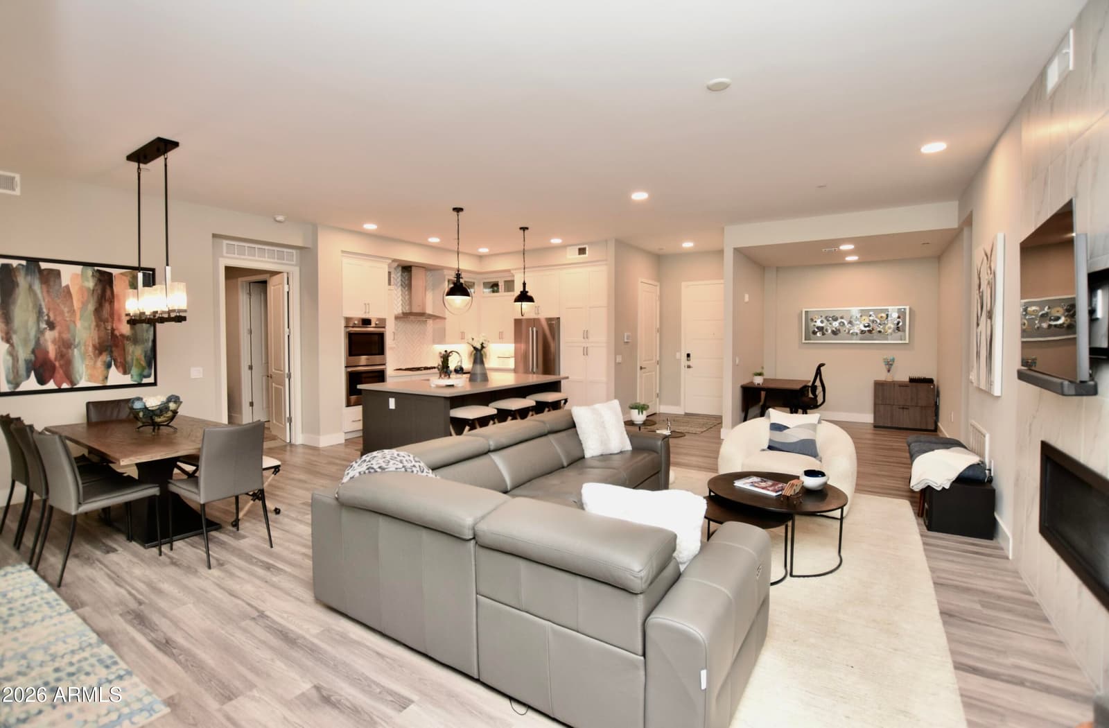 5250 E Deer Valley Drive 156, Phoenix, AZ 85054 — photo 4 of 41