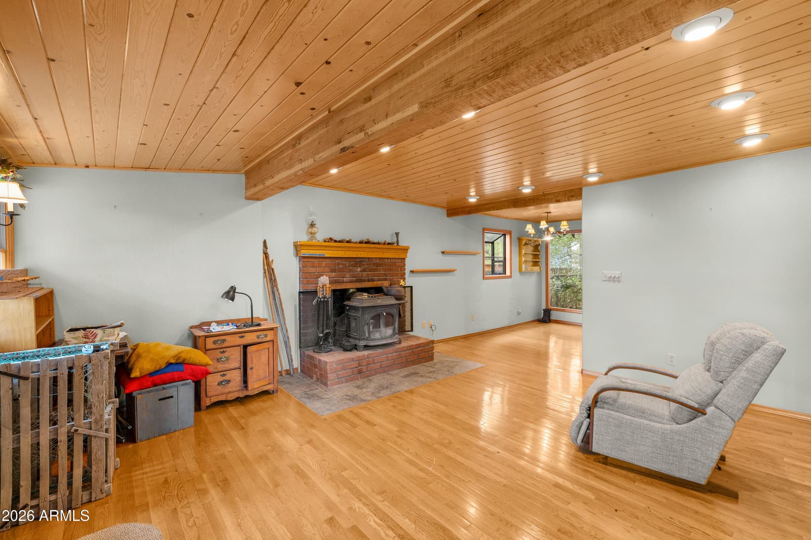 994 Osage, Flagstaff, AZ 86005 — photo 7 of 35