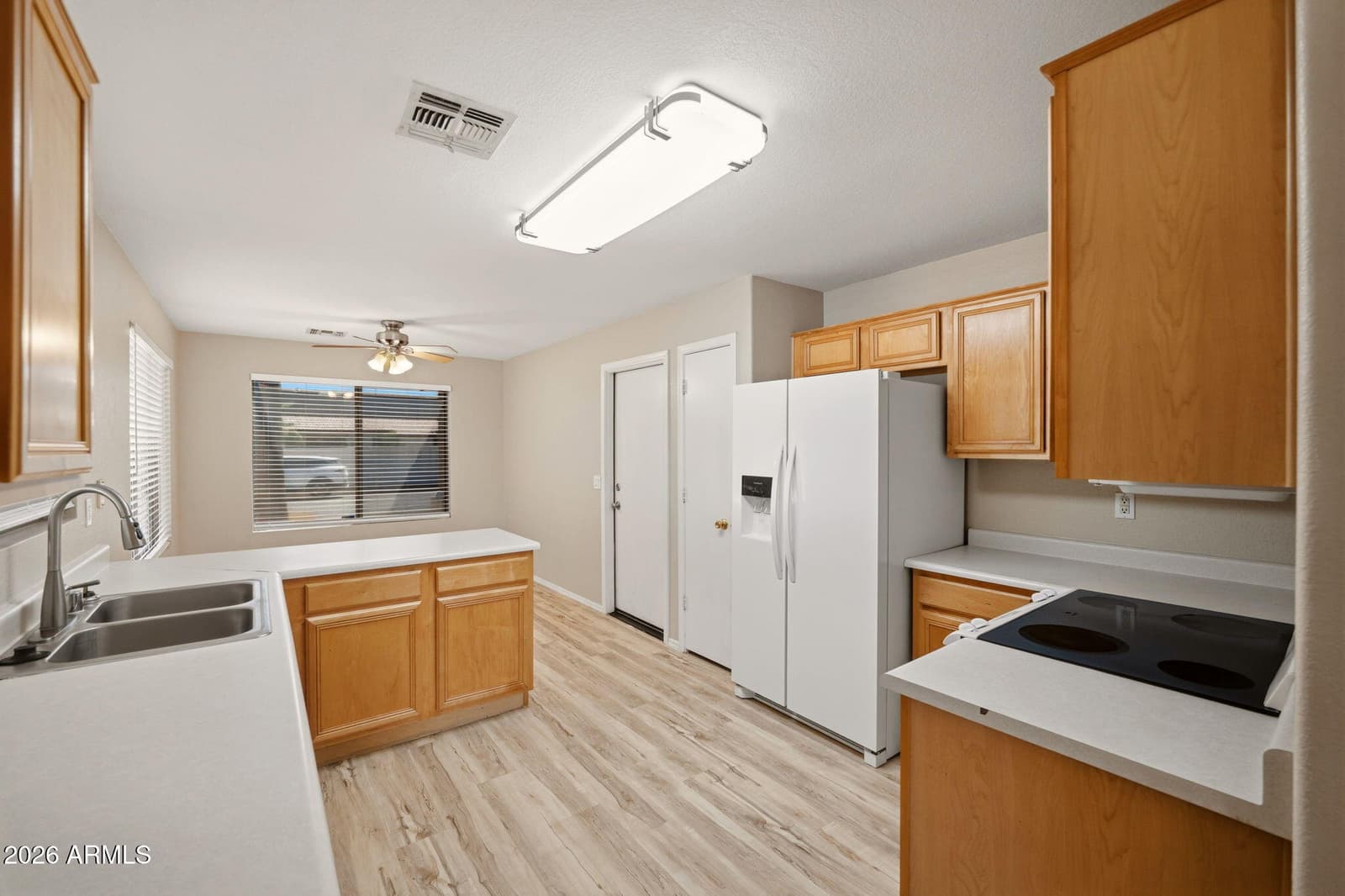 16212 N 162nd Avenue, Surprise, AZ 85374 — photo 7 of 32