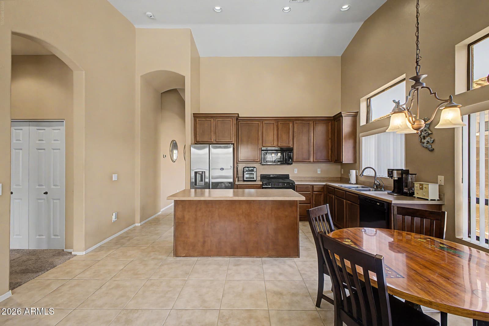 7223 E Nathan Street, Mesa, AZ 85207 — photo 6 of 33