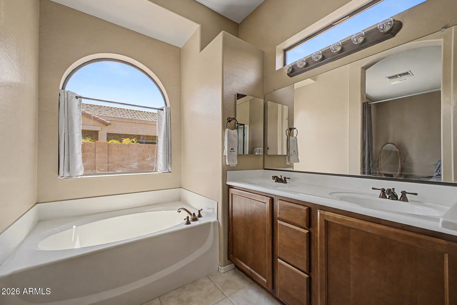 7223 E Nathan Street, Mesa, AZ 85207 — photo 11 of 33