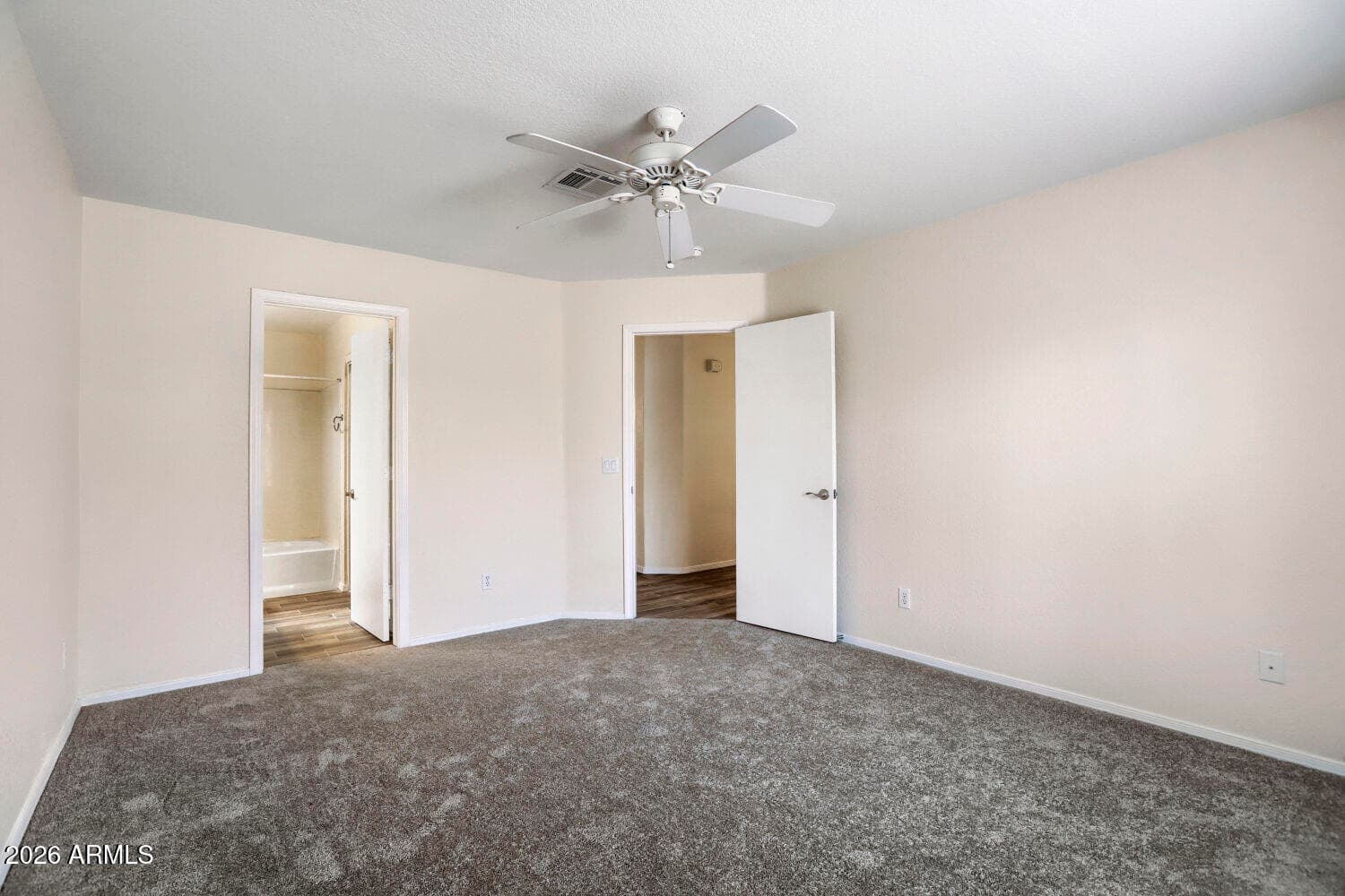 3826 W Park View Lane, Glendale, AZ 85310 — photo 11 of 20