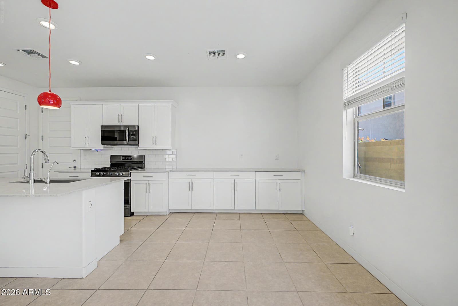 939 E Danbury Drive, Phoenix, AZ 85022 — photo 10 of 38