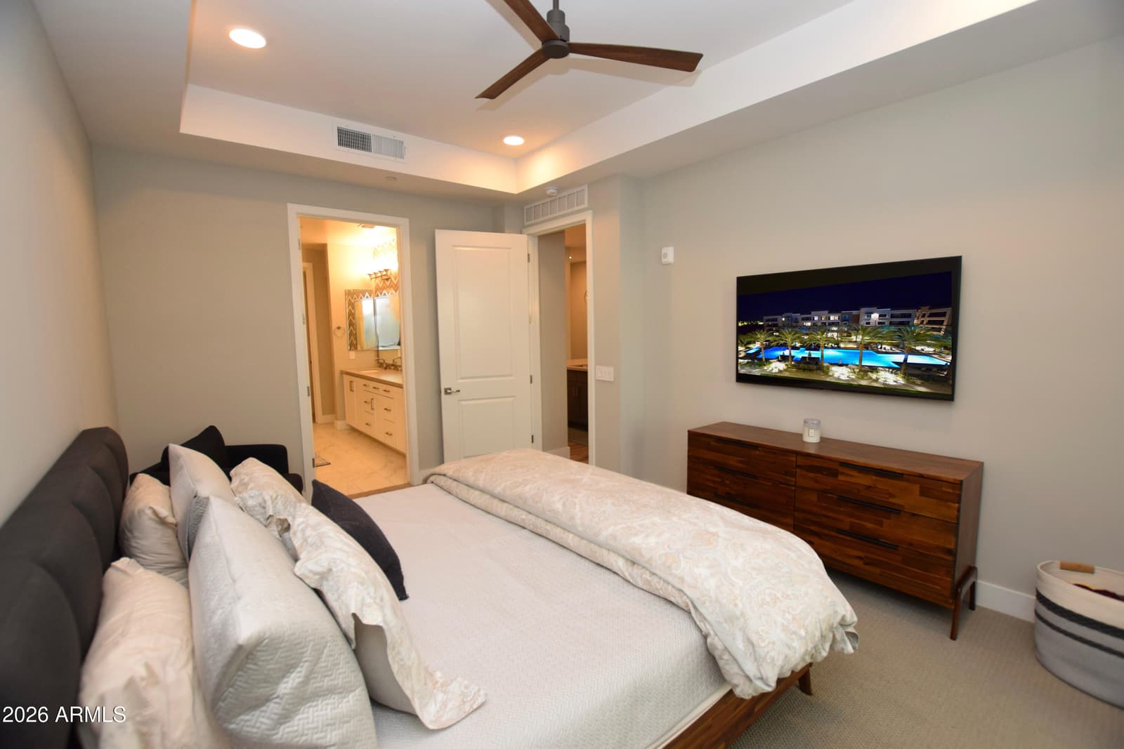 5250 E Deer Valley Drive 156, Phoenix, AZ 85054 — photo 13 of 41