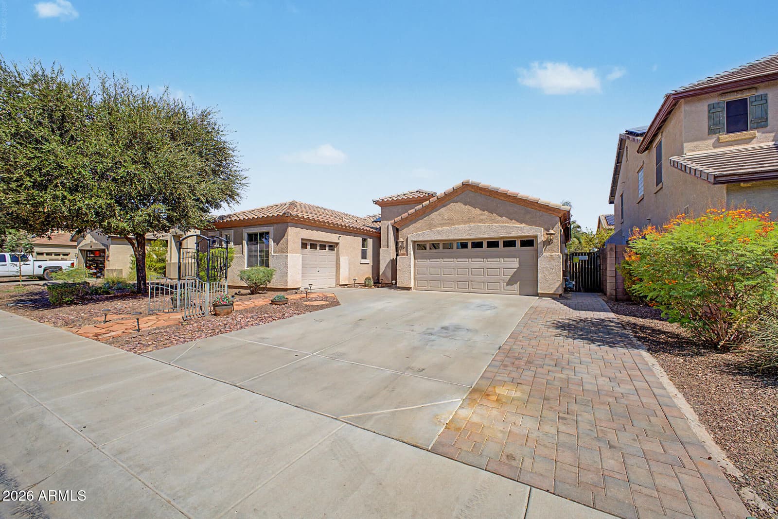 17604 W Marconi Avenue, Surprise, AZ 85388 — photo 2 of 23