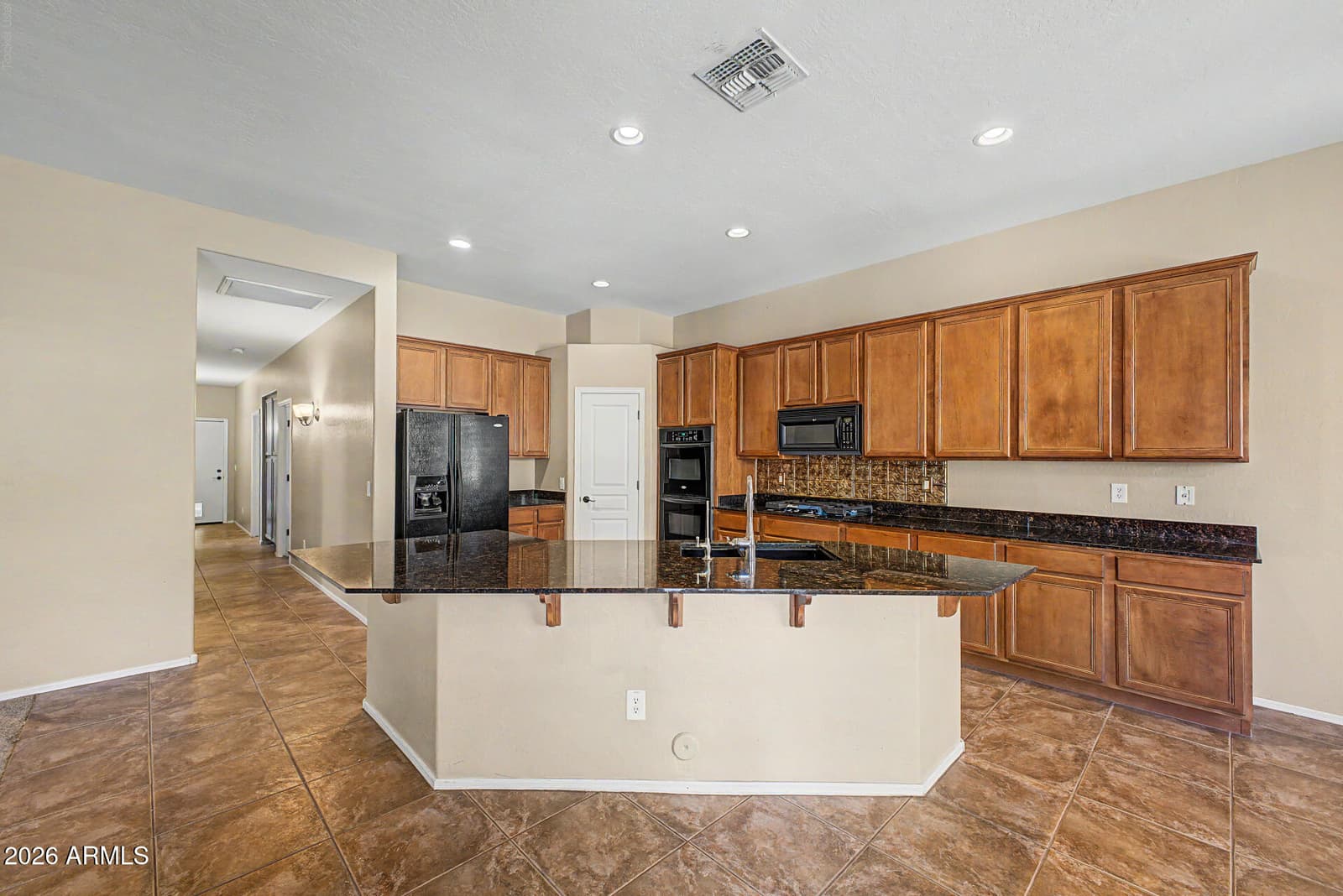 17604 W Marconi Avenue, Surprise, AZ 85388 — photo 7 of 23