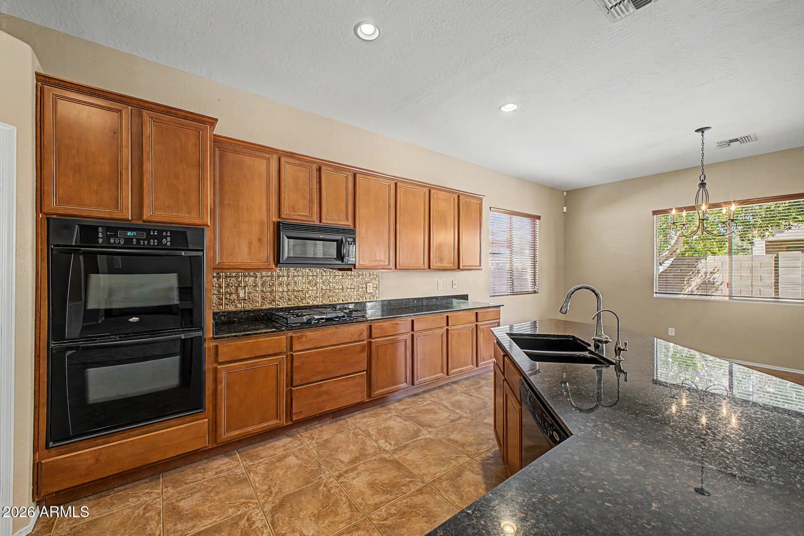 17604 W Marconi Avenue, Surprise, AZ 85388 — photo 5 of 23
