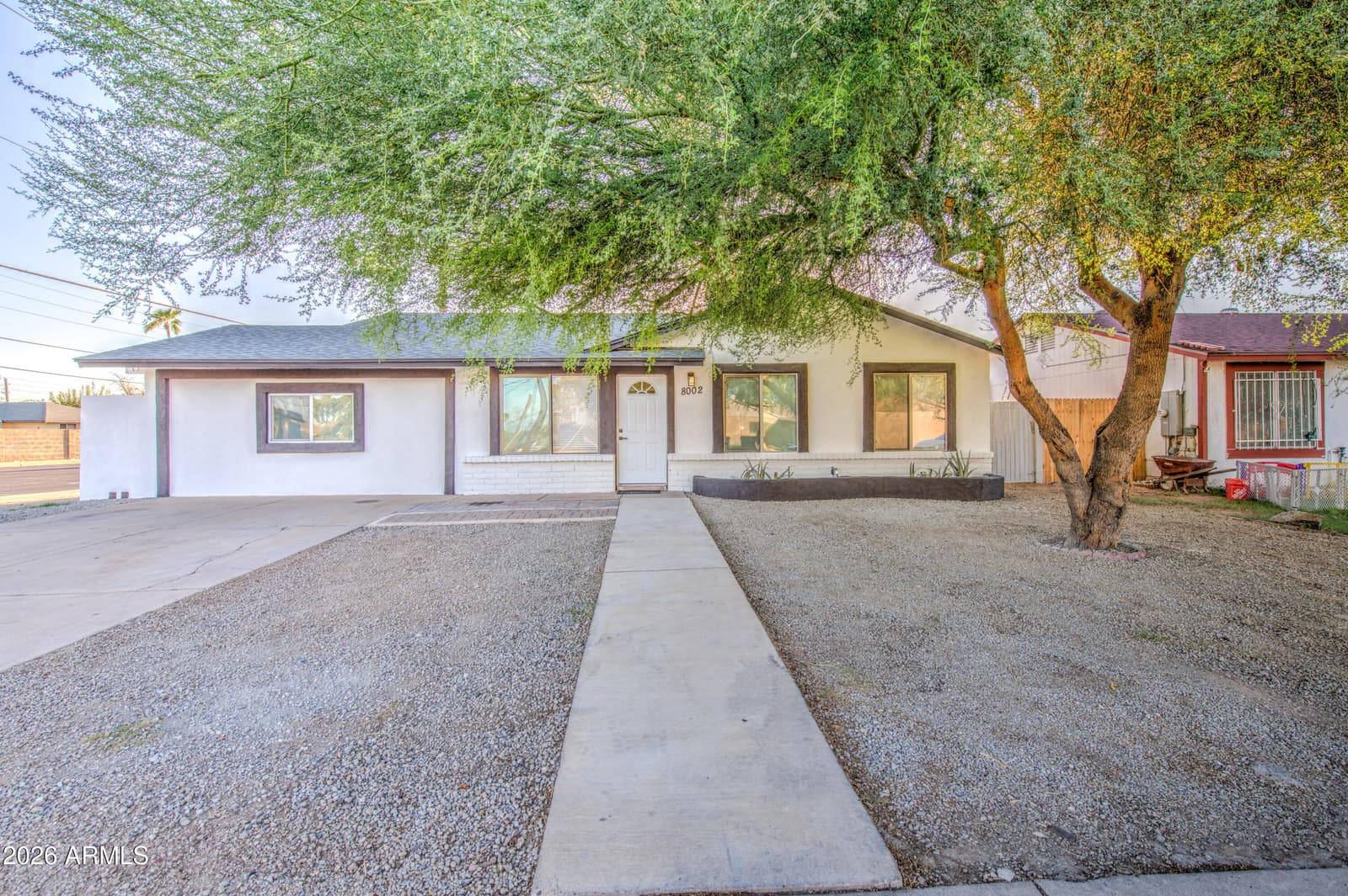 8002 N 42nd Avenue, Phoenix, AZ 85051 — photo 1 of 33