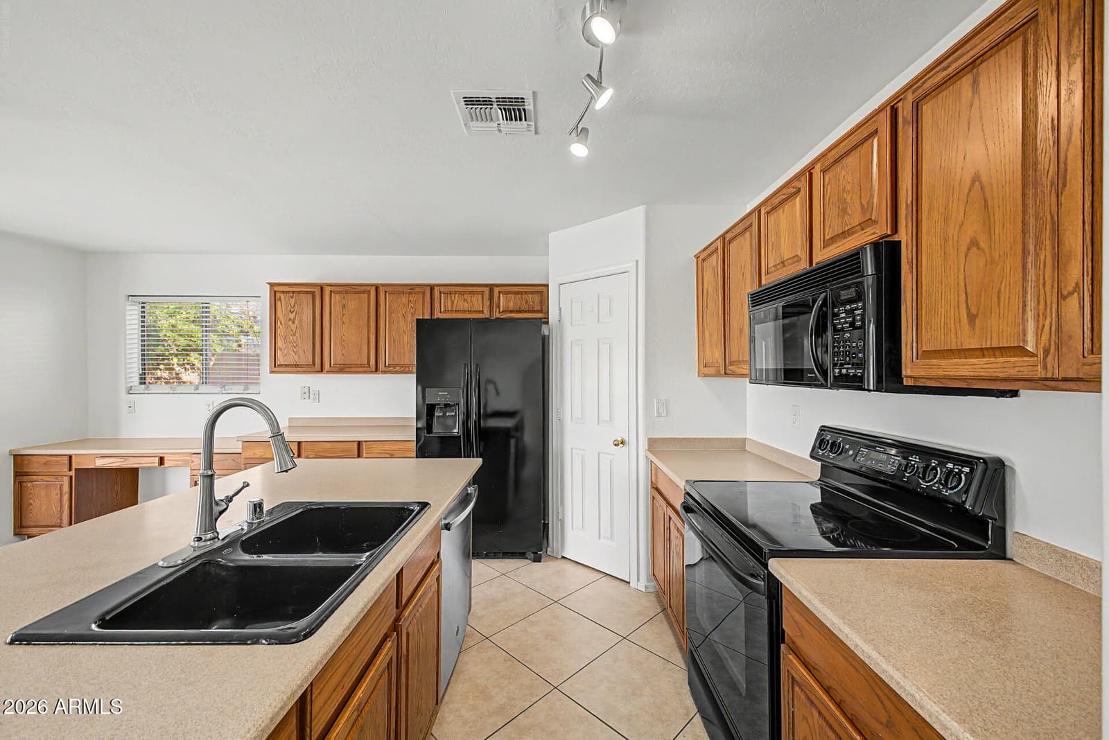 13728 W Solano Drive, Litchfield Park, AZ 85340 — photo 18 of 39