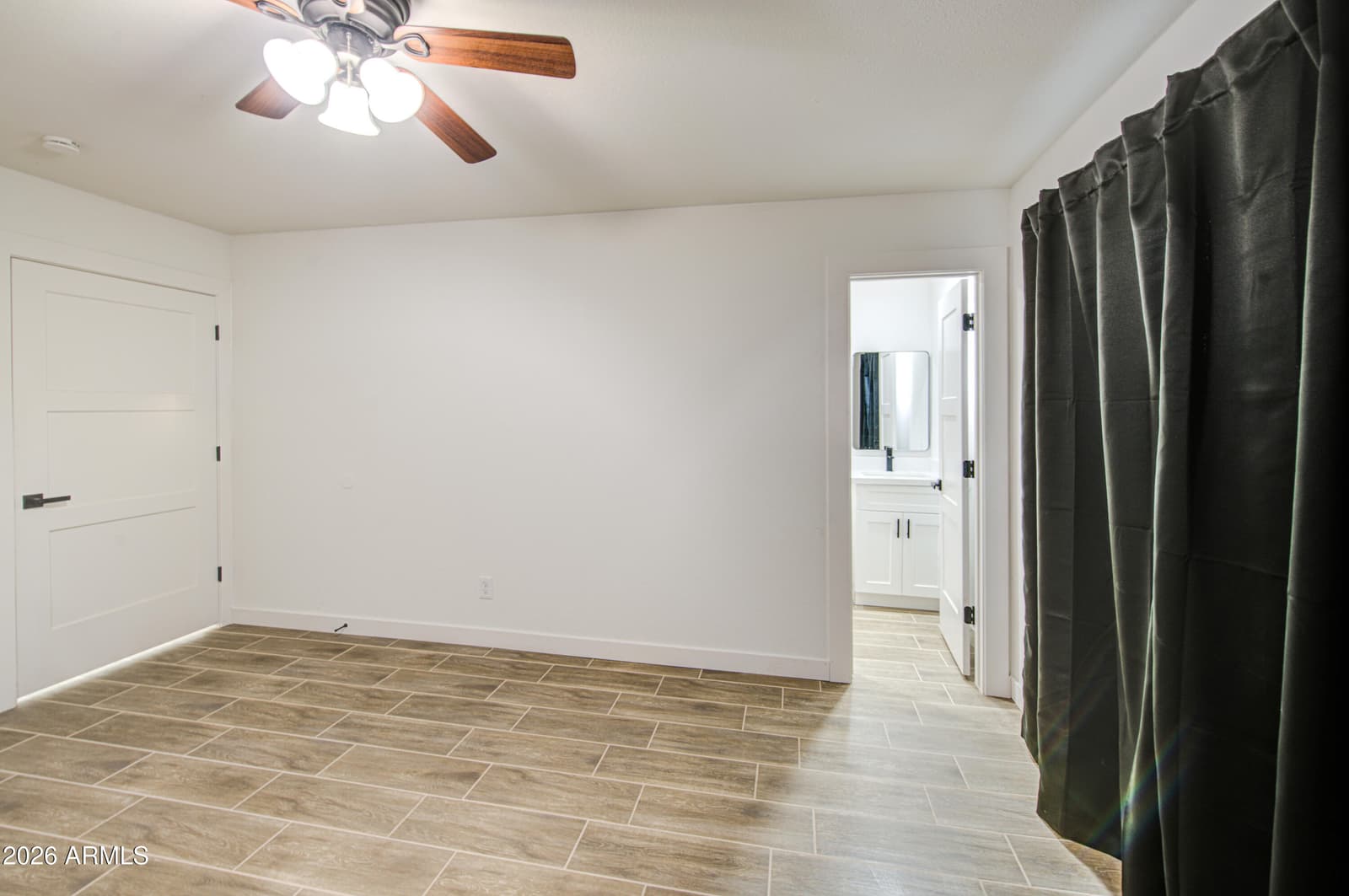 8002 N 42nd Avenue, Phoenix, AZ 85051 — photo 17 of 33