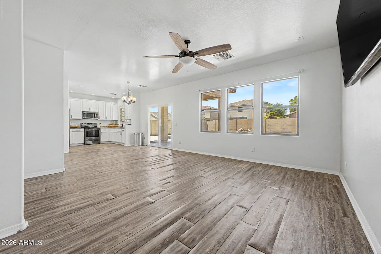 8724 W Hammond Lane, Tolleson, AZ 85353 — photo 6 of 31