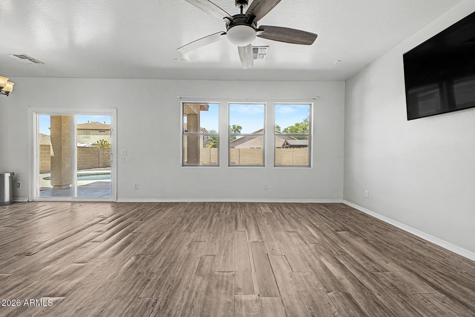 8724 W Hammond Lane, Tolleson, AZ 85353 — photo 7 of 31