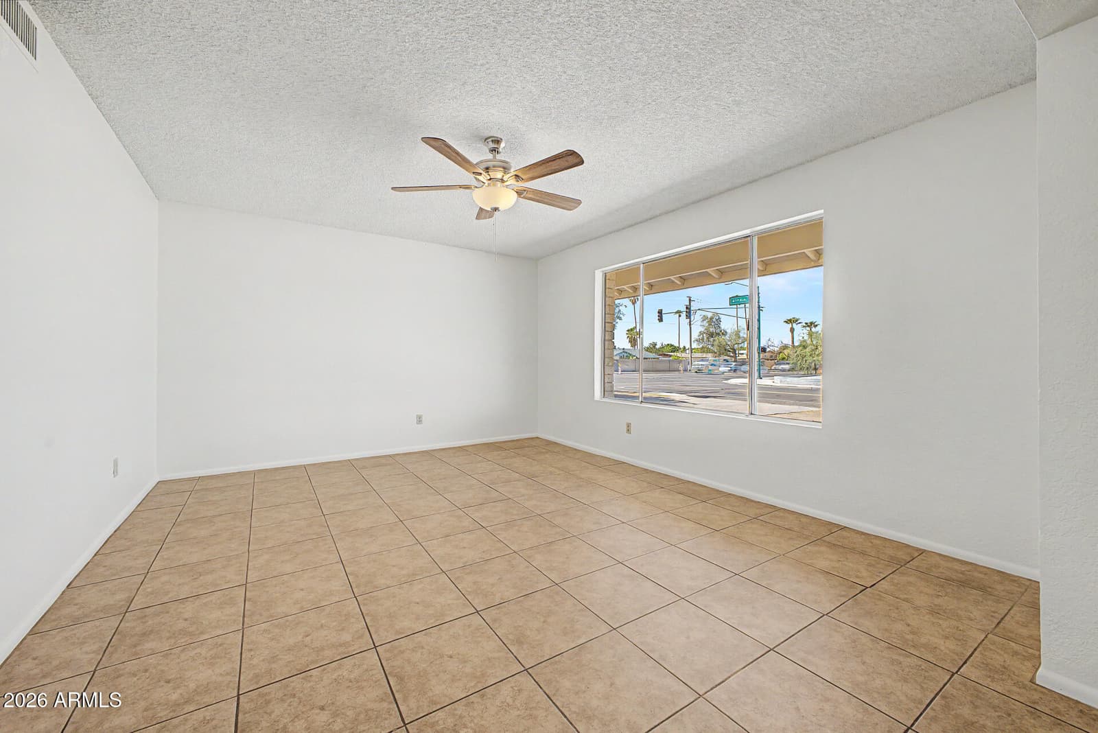 12201 N 47th Avenue, Glendale, AZ 85304 — photo 6 of 42