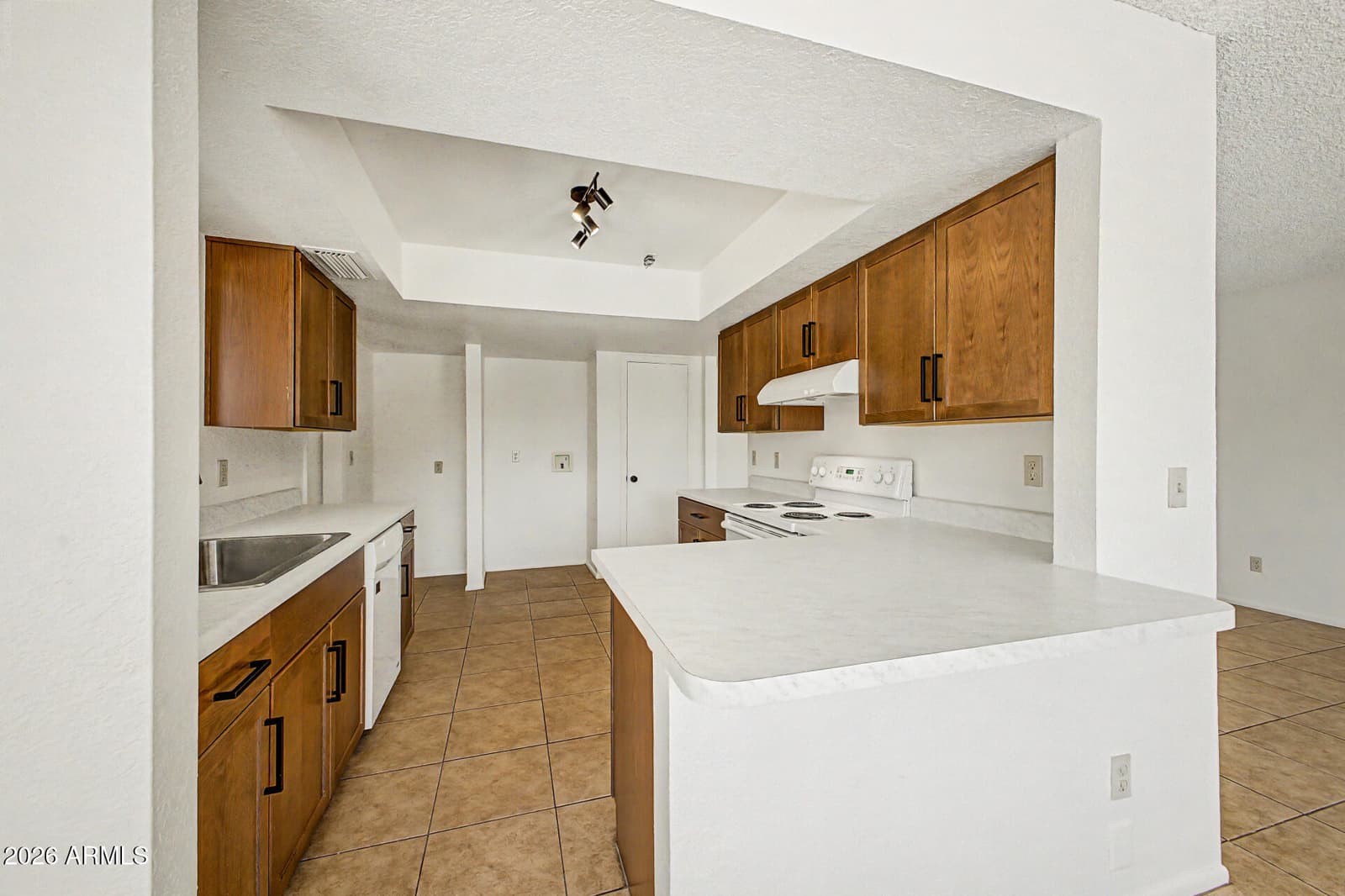 12201 N 47th Avenue, Glendale, AZ 85304 — photo 14 of 42