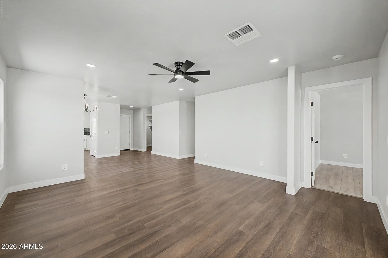 3514 W Pierce Street, Phoenix, AZ 85009 — photo 7 of 31