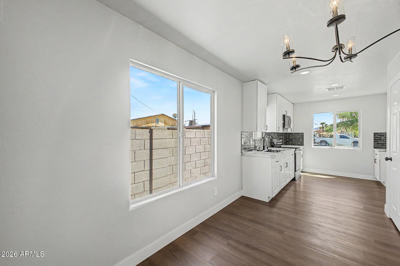 3514 W Pierce Street, Phoenix, AZ 85009 — photo 9 of 31