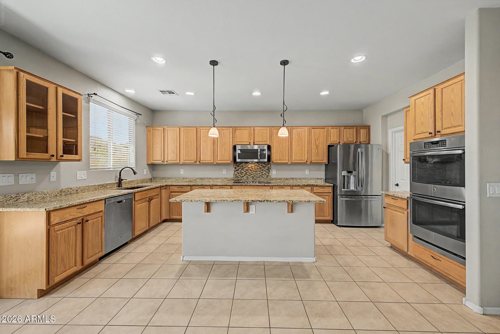 3025 W T Ryan Lane, Phoenix, AZ 85041 — photo 4 of 30