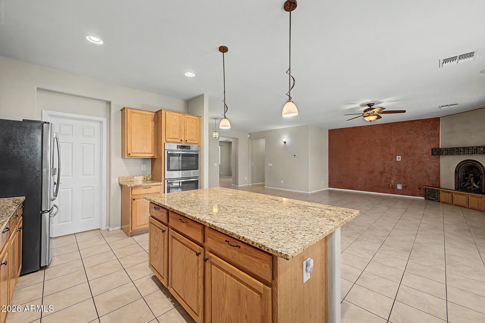 3025 W T Ryan Lane, Phoenix, AZ 85041 — photo 6 of 30