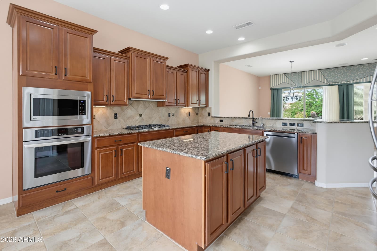 26652 W Yukon Court, Buckeye, AZ 85396 — photo 11 of 47