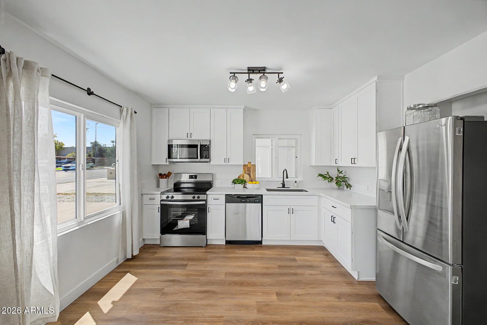 636 W Rio Salado Parkway, Mesa, AZ 85201 — photo 1 of 26