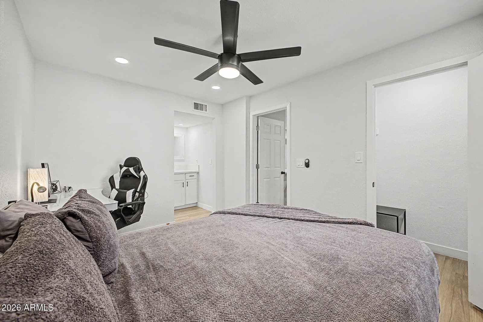 2625 E Indian School Road 244, Phoenix, AZ 85016 — photo 10 of 30