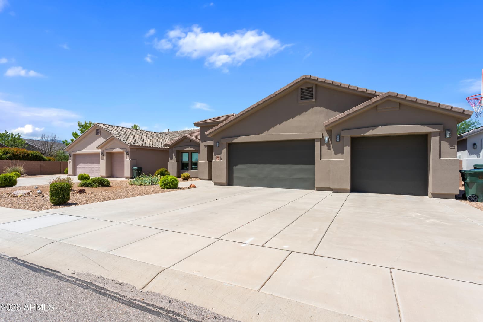 330 Mesa Trail Drive, Sierra Vista, AZ 85635 — photo 3 of 33