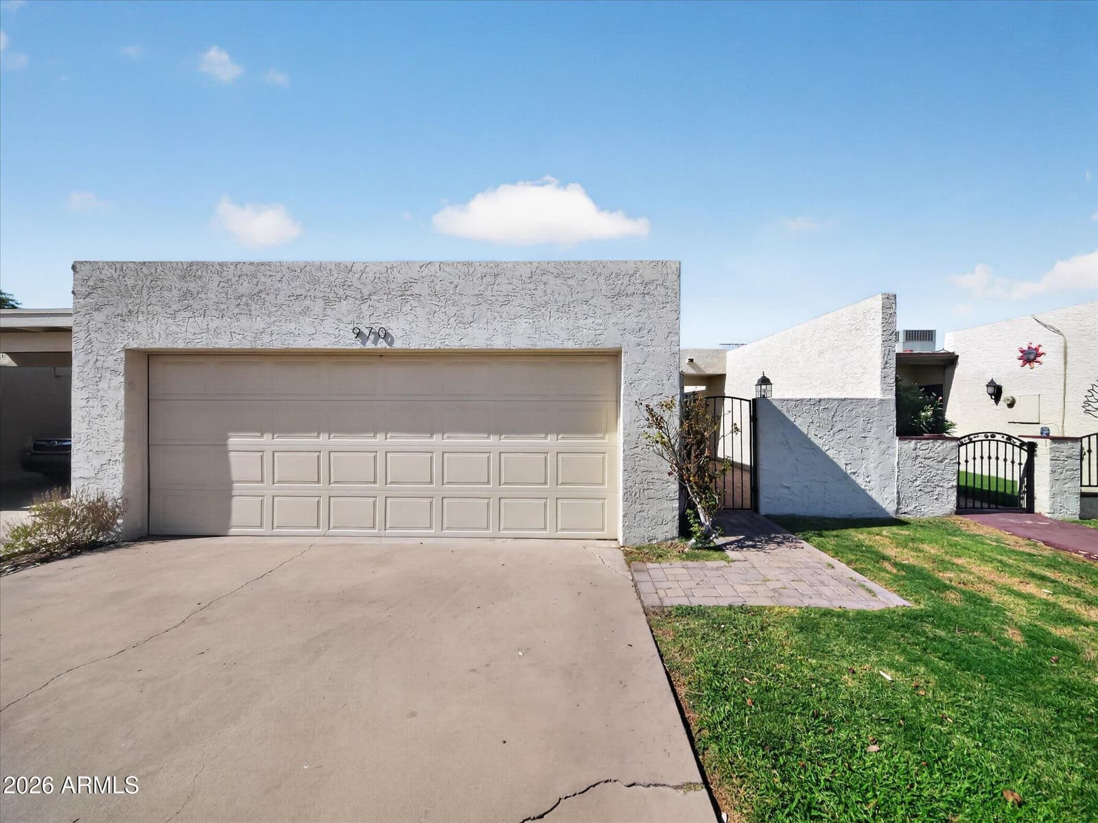 970 W Tulsa Street, Chandler, AZ 85225 — photo 1 of 26