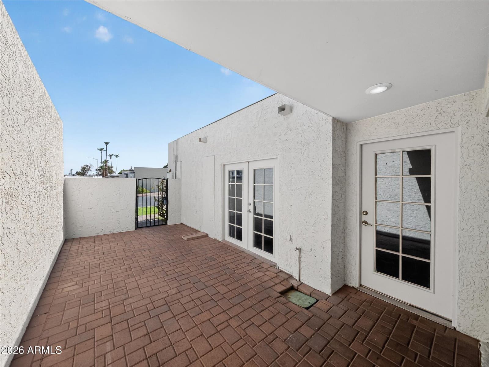 970 W Tulsa Street, Chandler, AZ 85225 — photo 4 of 26