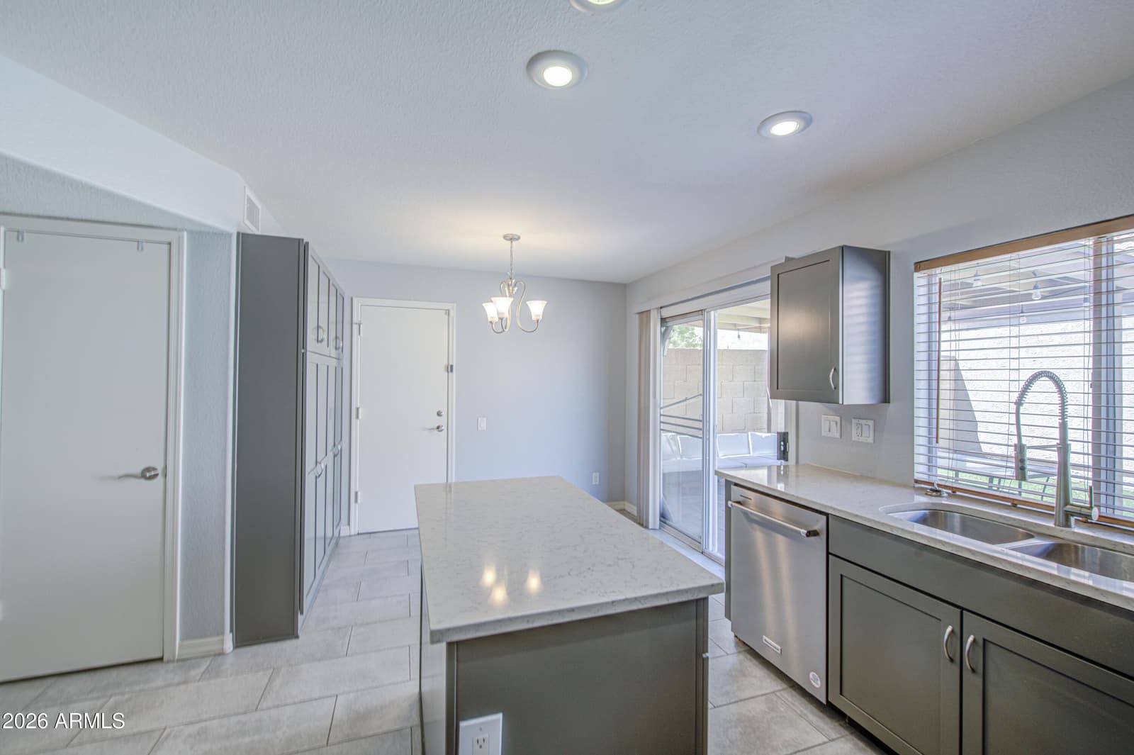 3826 E Park Avenue, Phoenix, AZ 85044 — photo 13 of 43