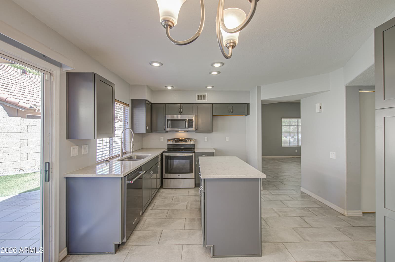 3826 E Park Avenue, Phoenix, AZ 85044 — photo 15 of 43