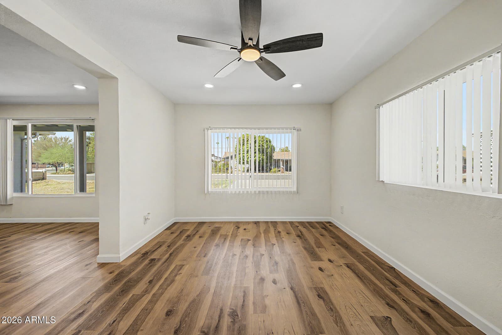 1819 W Morten Avenue, Phoenix, AZ 85021 — photo 8 of 39