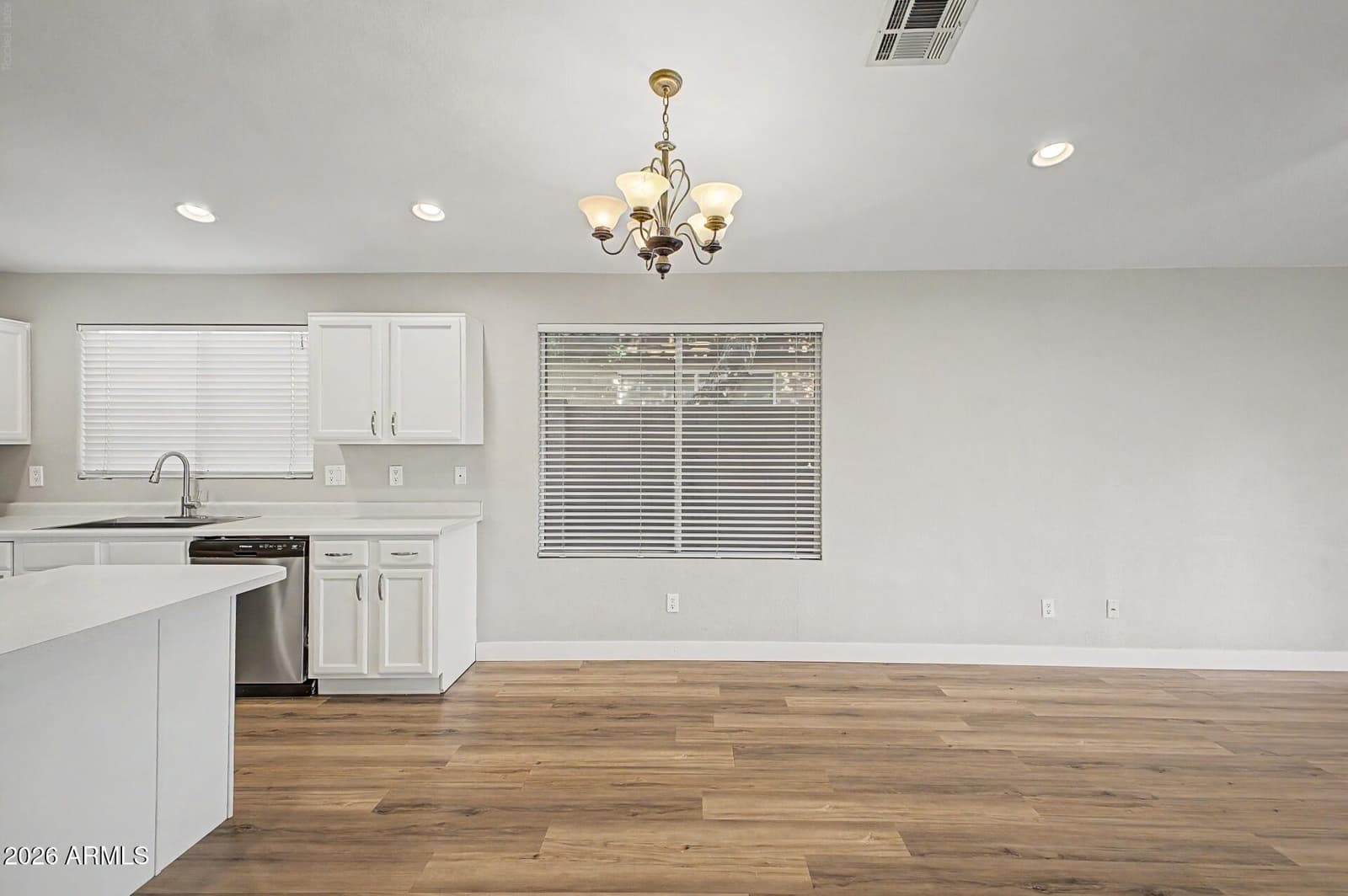 4961 E Holmes Avenue, Mesa, AZ 85206 — photo 11 of 31