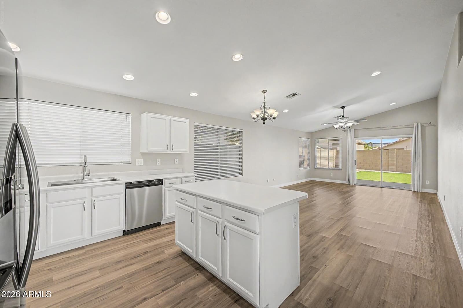 4961 E Holmes Avenue, Mesa, AZ 85206 — photo 12 of 31