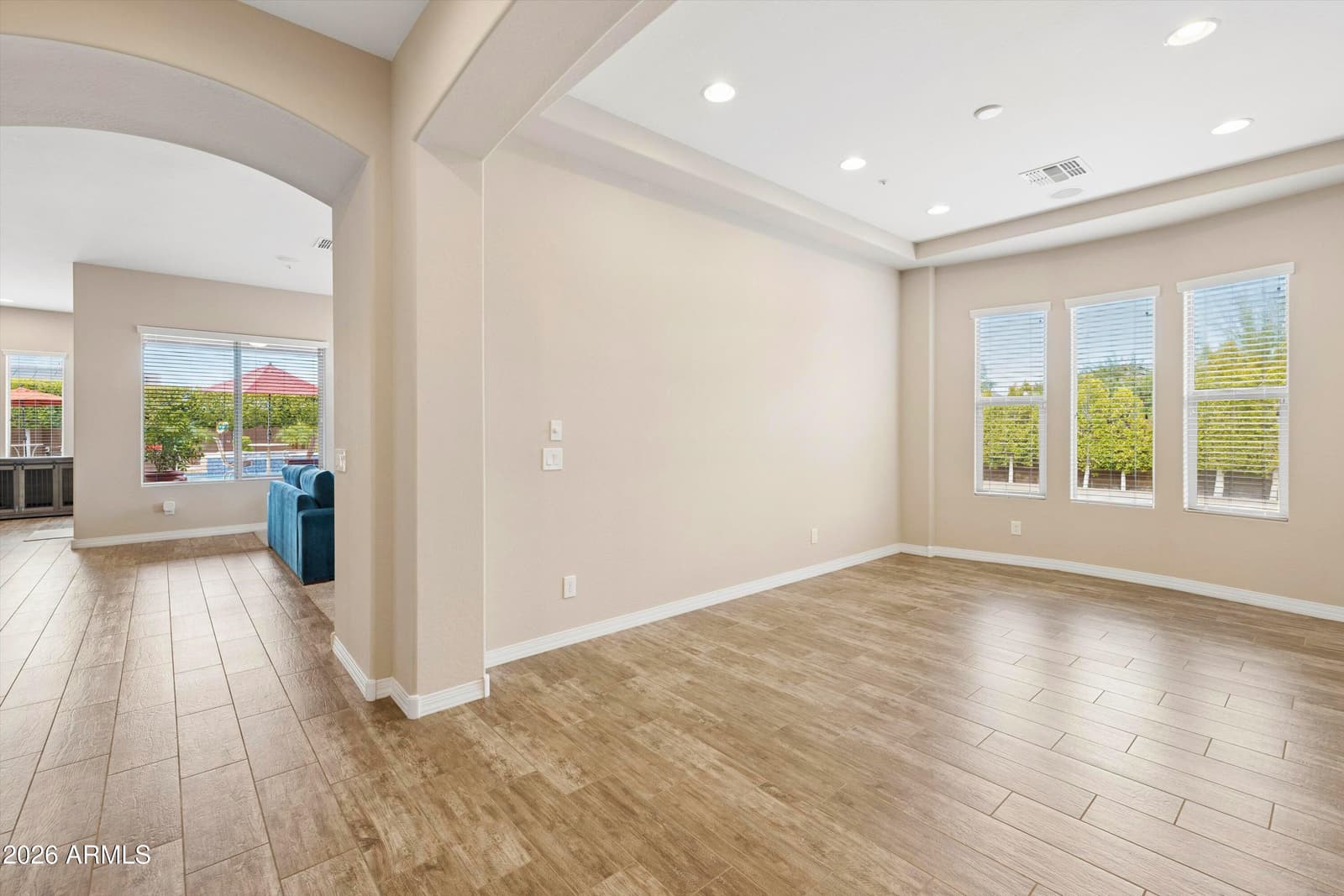 7550 W Questa Drive, Peoria, AZ 85383 — photo 11 of 26