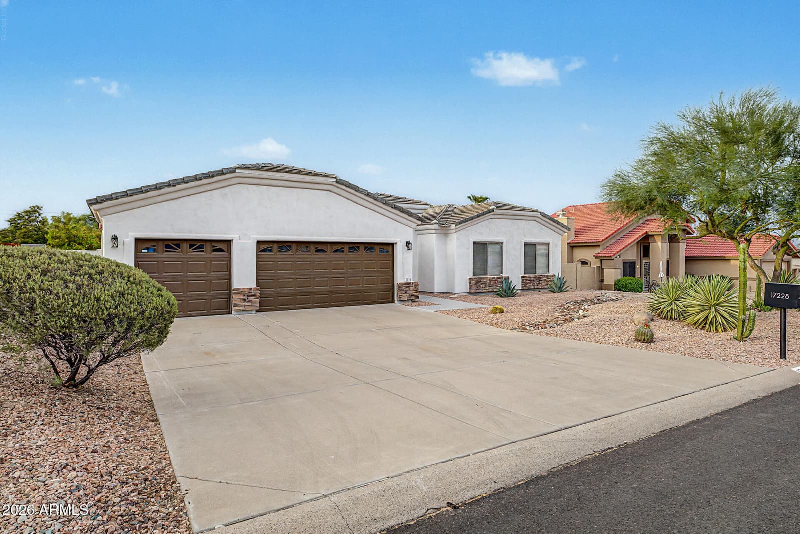 17228 E Oro Grande Drive, Fountain Hills, AZ 85268 — photo 2 of 45
