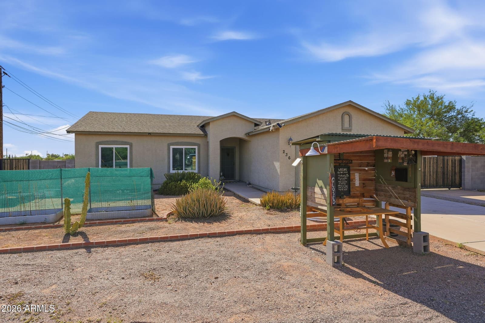 236 N Thunderbird Drive, Apache Junction, AZ 85120 — photo 4 of 37