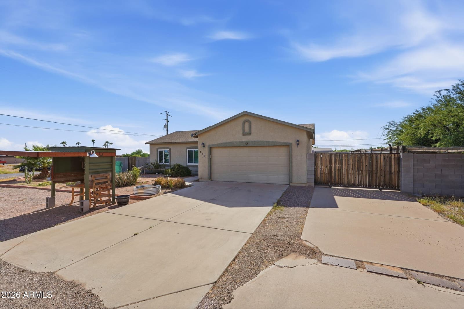 236 N Thunderbird Drive, Apache Junction, AZ 85120 — photo 2 of 37