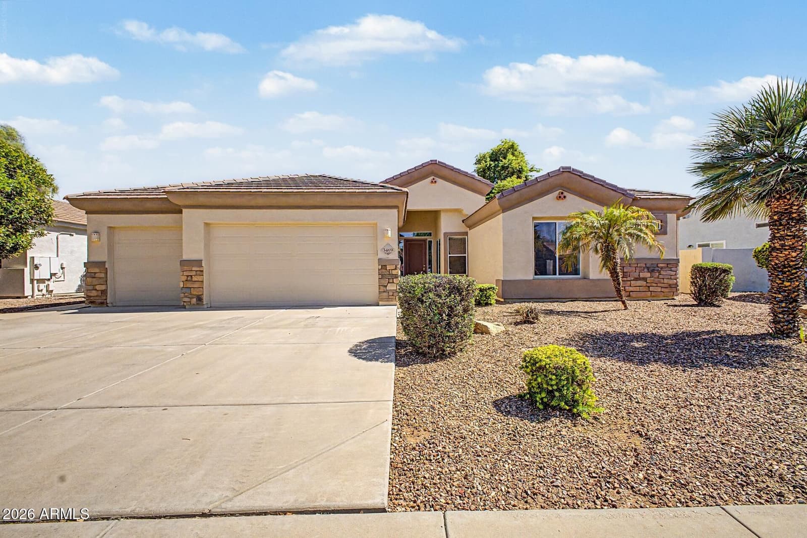 3469 E Mockingbird Drive, Gilbert, AZ 85234 — photo 1 of 30