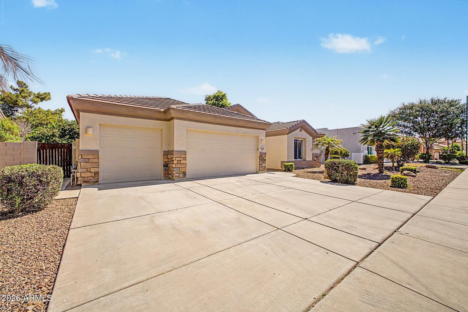 3469 E Mockingbird Drive, Gilbert, AZ 85234 — photo 2 of 30
