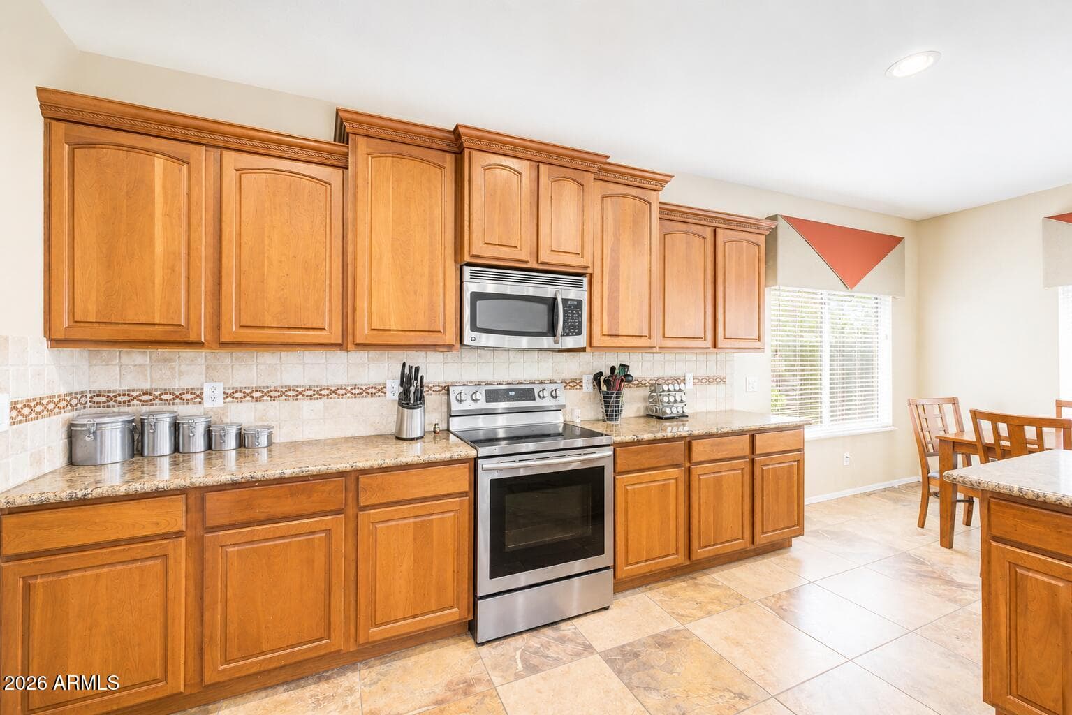 11960 W Mountain View Drive, Avondale, AZ 85323 — photo 5 of 32