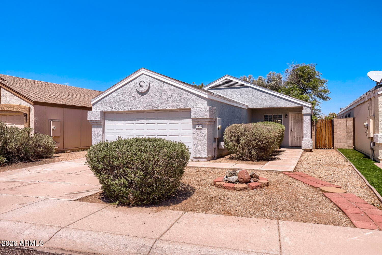 2834 W Campo Bello Drive, Phoenix, AZ 85053 — photo 3 of 28