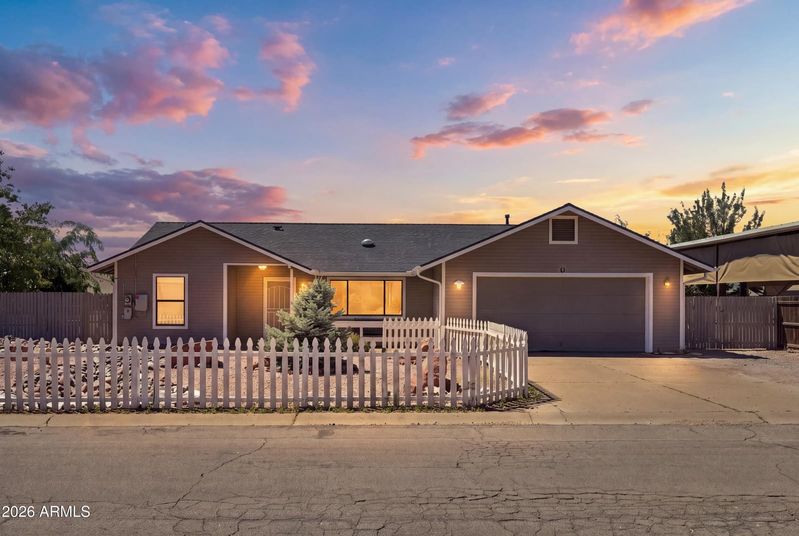 312 N Pioneer Trail, Payson, AZ 85541 — photo 1 of 40