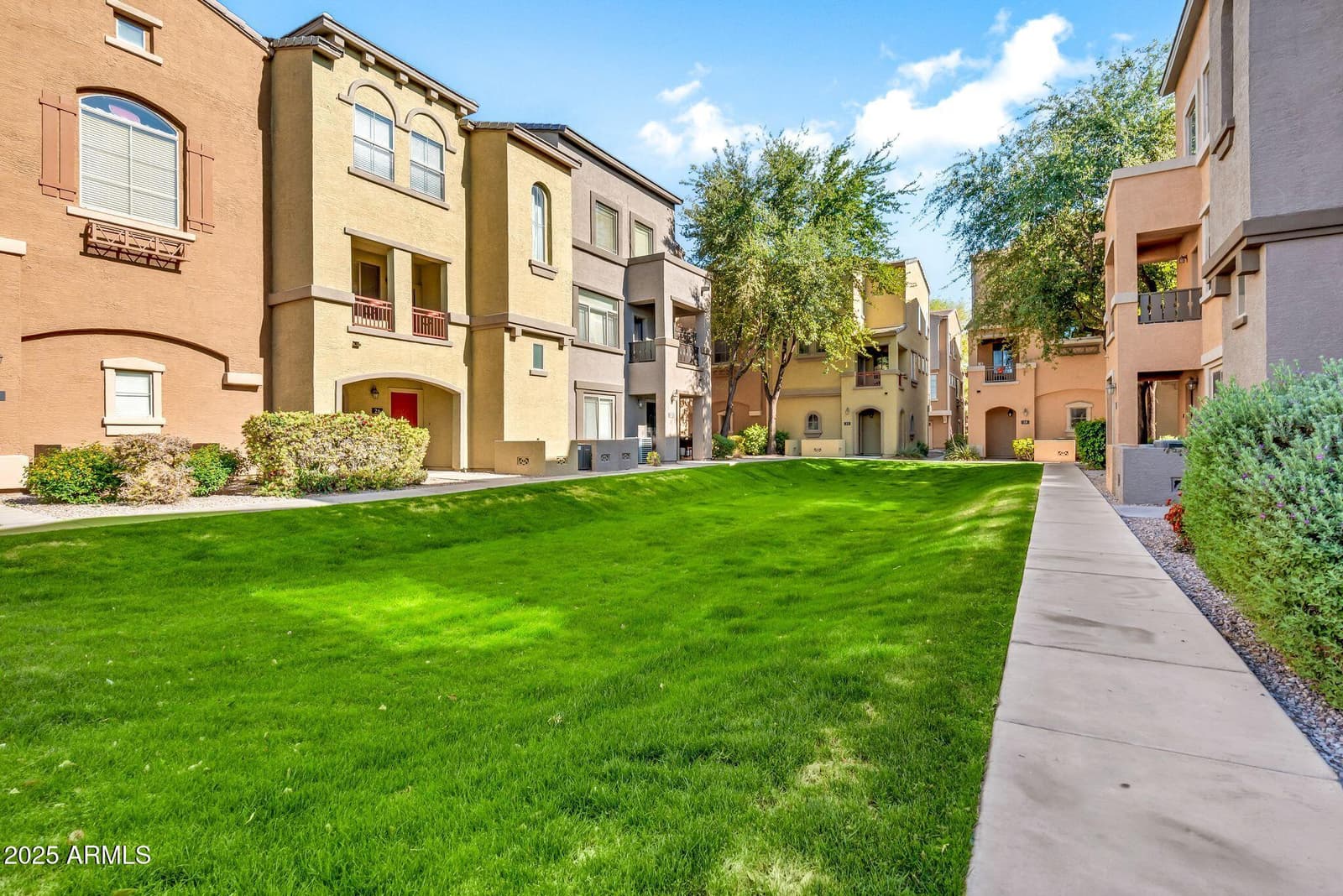 16825 N 14th Street 24, Phoenix, AZ 85022 — photo 3 of 41