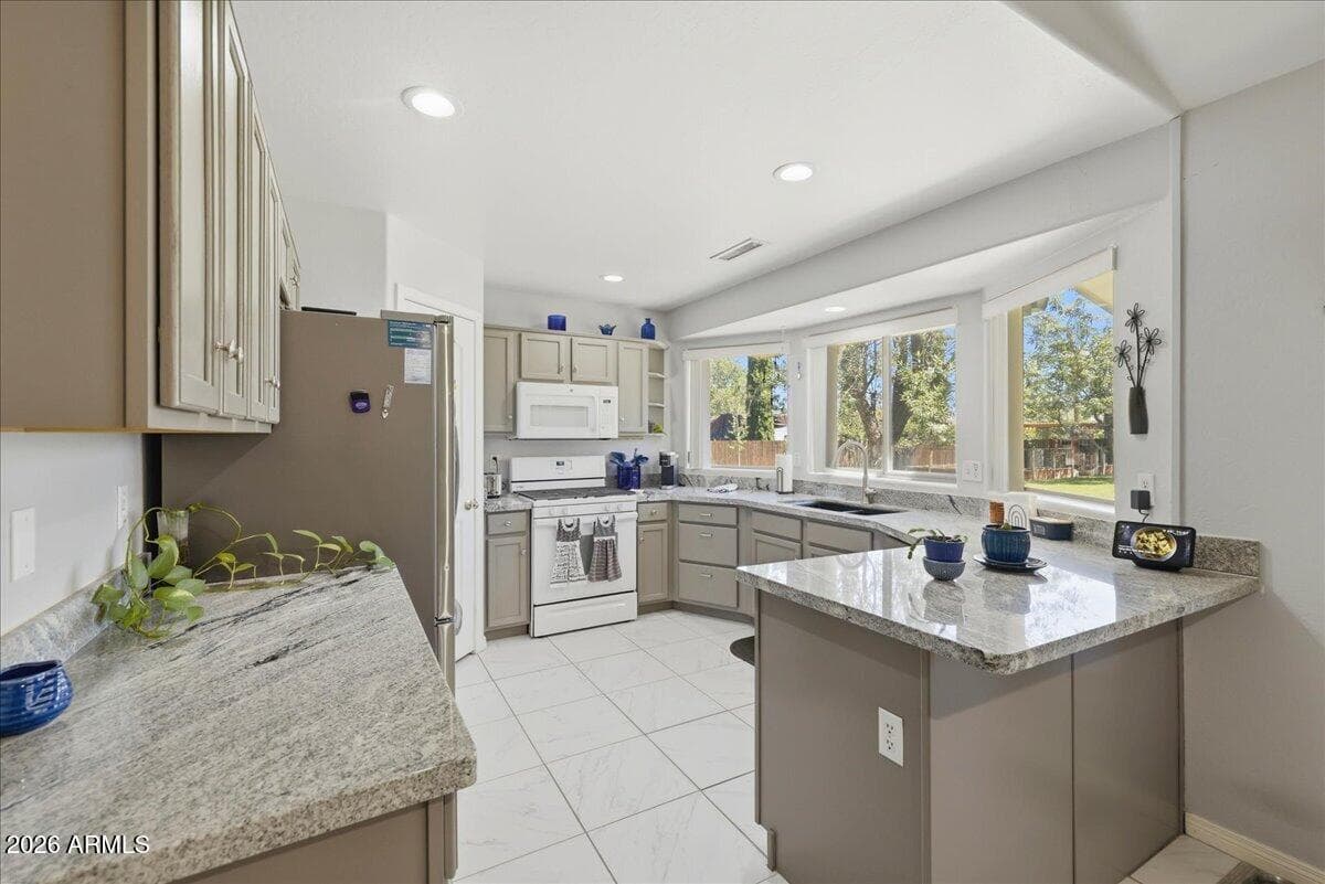 3001 N Pleasant View Drive, Prescott Valley, AZ 86314 — photo 12 of 36