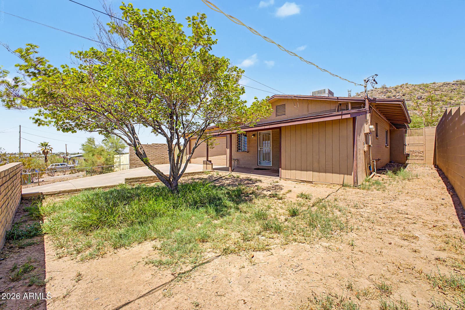 1516 W Shangri La Road, Phoenix, AZ 85029 — photo 9 of 31