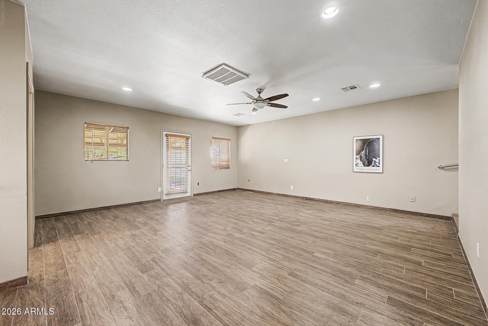 1516 W Shangri La Road, Phoenix, AZ 85029 — photo 12 of 31